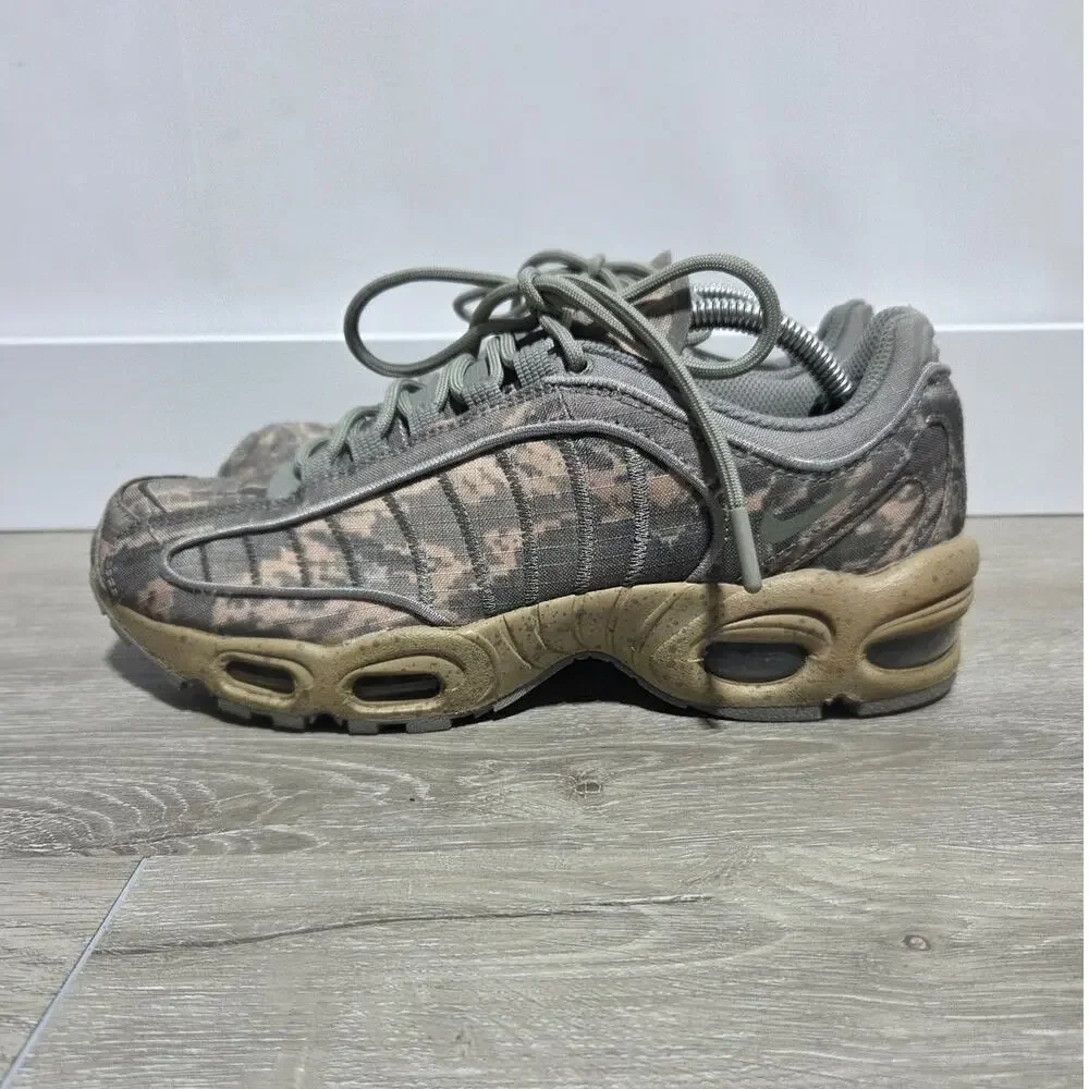 Nike Air Max Tailwind 4 SP 